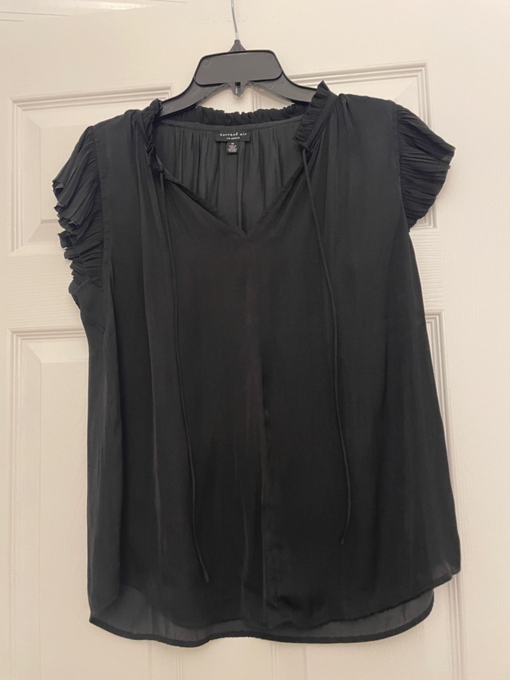 Current air Black Short-Sleeve V-Neck Blouse with Ruffle Trim